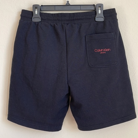 CK Logo short. Size: medium - Picture 2 of 4